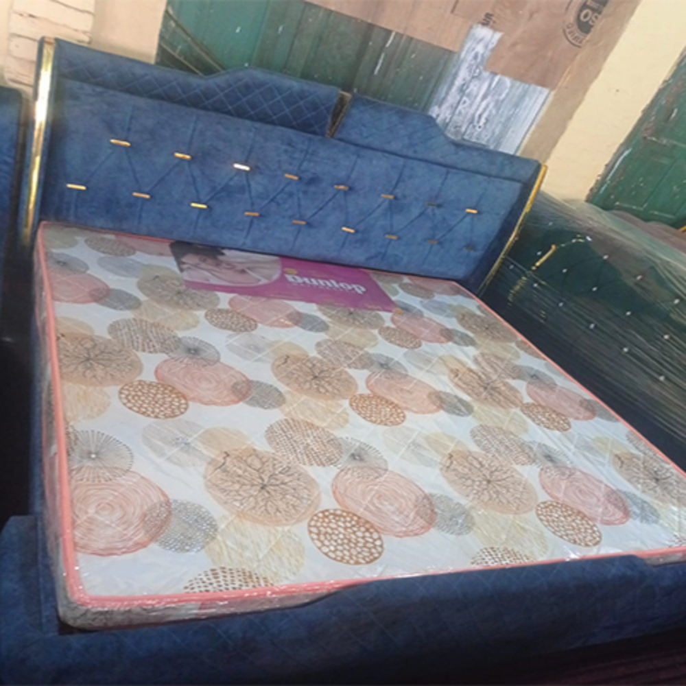 Hydraulic Fitted Wooden Bed
