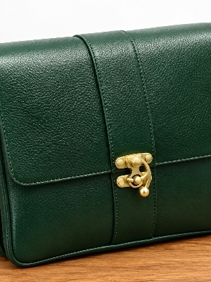 Men and women shoulder bag