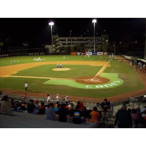 खेल परिसर की रोशनी