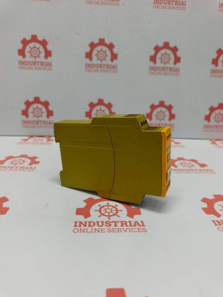 PILZ  PNOZ-X7-24VAC/DC-2N/O  Safety Relay For Monitoring Emergency Stop (E-Stop)