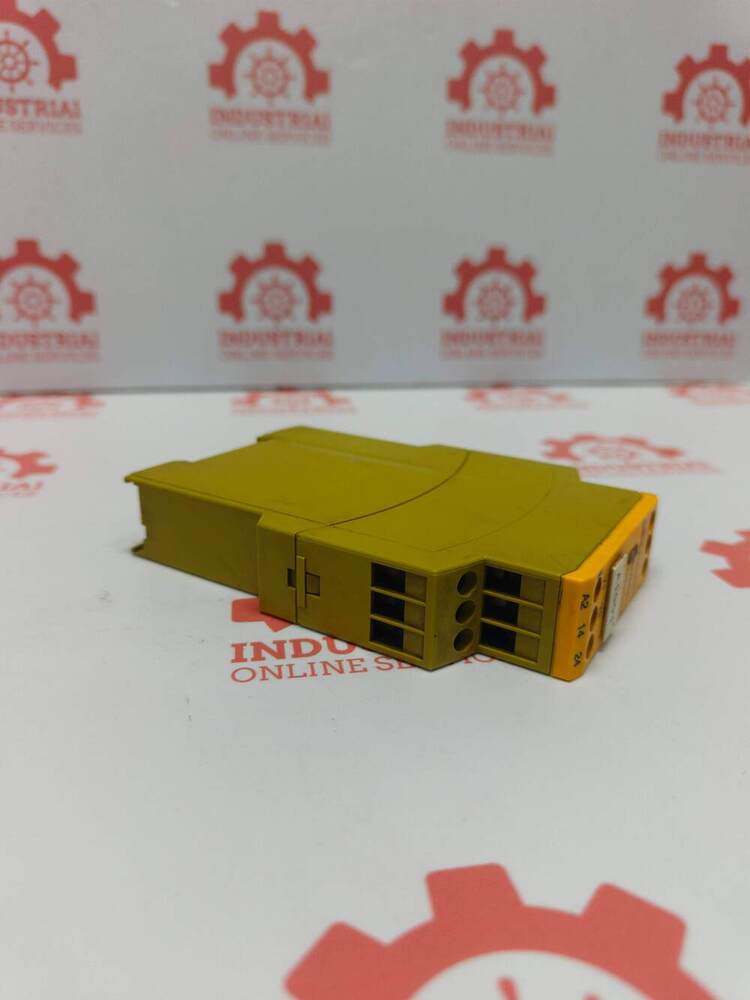 PILZ  PNOZ-X7-24VAC/DC-2N/O  Safety Relay For Monitoring Emergency Stop (E-Stop)