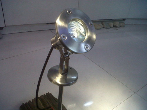 SS Spike Light