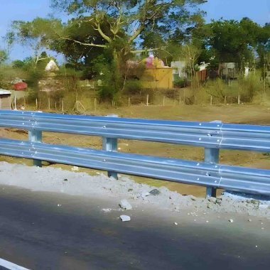 Single Sided W Beam Crash Barrier
