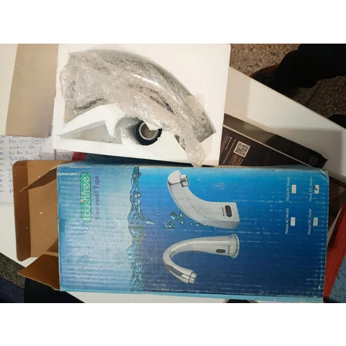 Trusense Ac-dc Parryware E Taps - Color: Silver