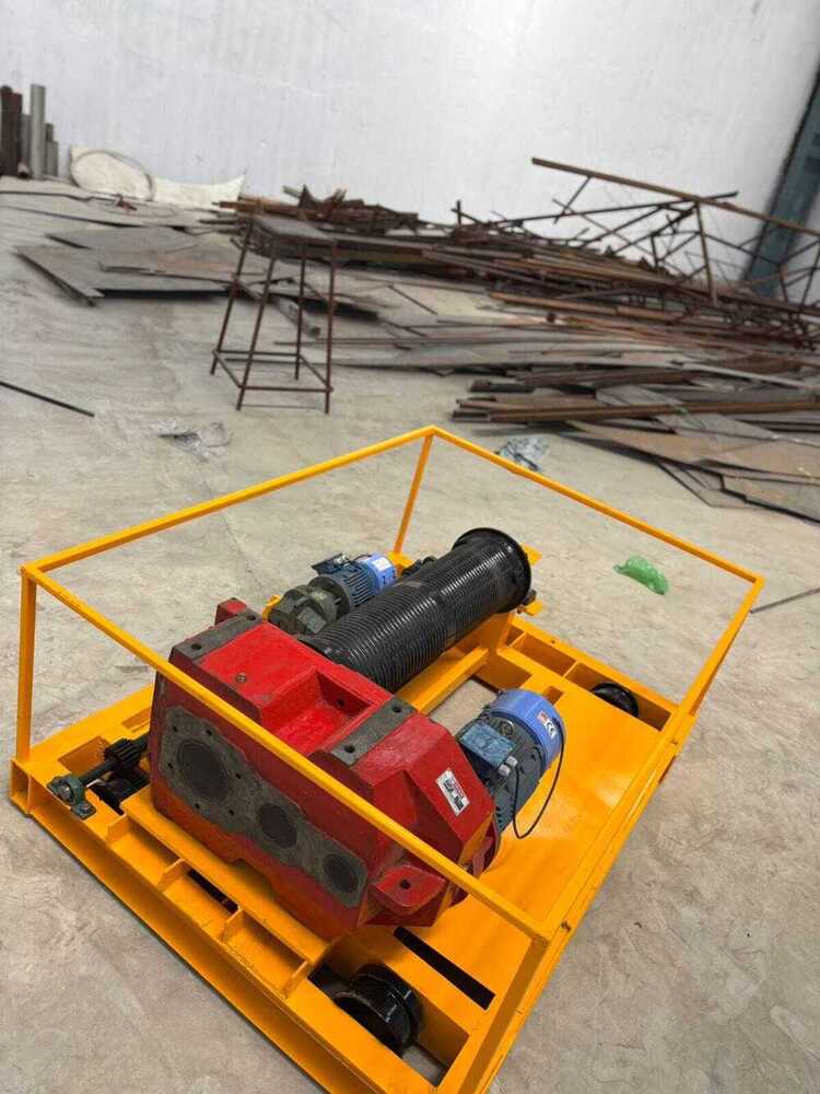 Double Girder Hoist Crane