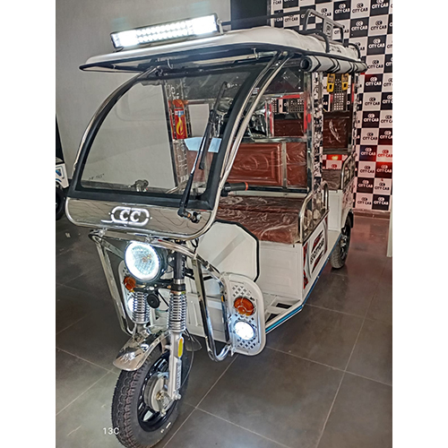 Three Wheeler Electric Rickshaw