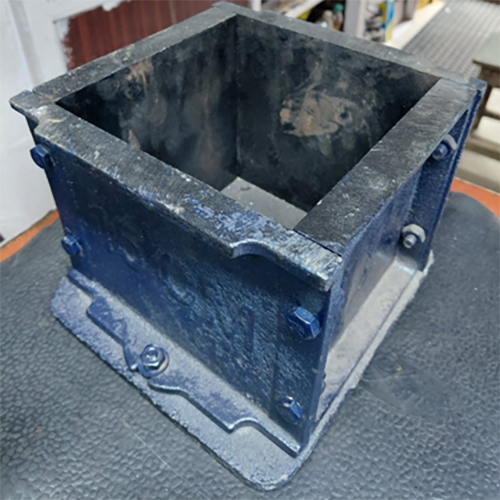 CI Cube Mould