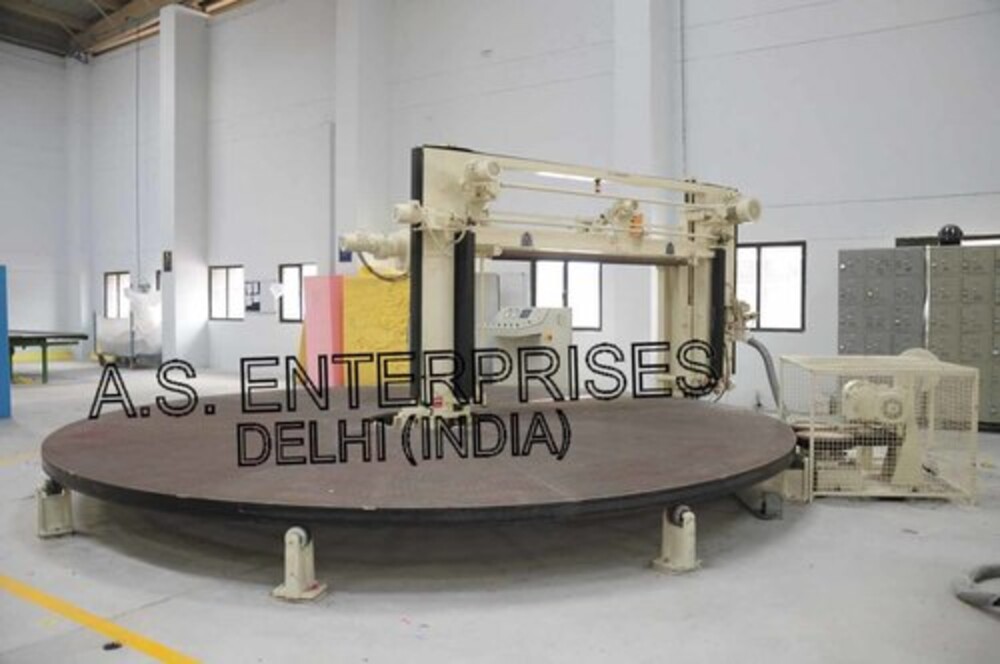 सर्कुलर फोम कटिंग मशीन की क्षमता: 11 ब्लॉक किलोग्राम/घंटा