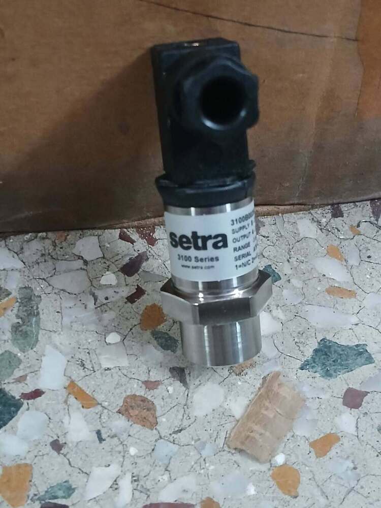 SETRA Pressure Transmitter Part No 3100B0035C1GB Range -1 TO -35 Bar