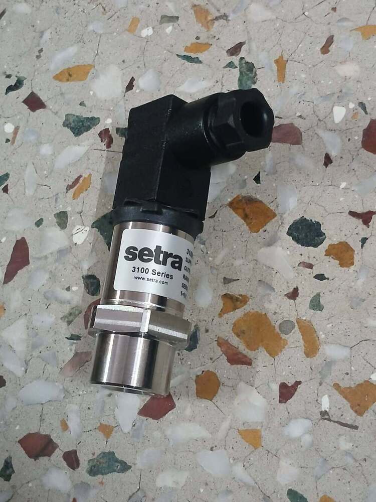 SETRA Pressure Transmitter Part No 3100B0035C1GB Range -1 TO -35 Bar