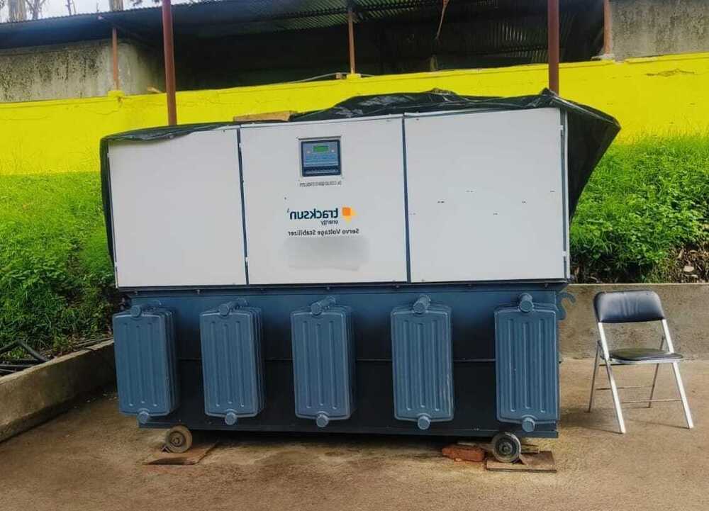 1250KVA Oil Cooled Servo Voltage Stabilizer With Bypass Switch