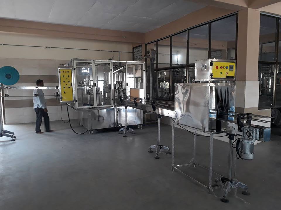SHEC 90 BPM Water Bottle Rinsing Filling and Capping Machine