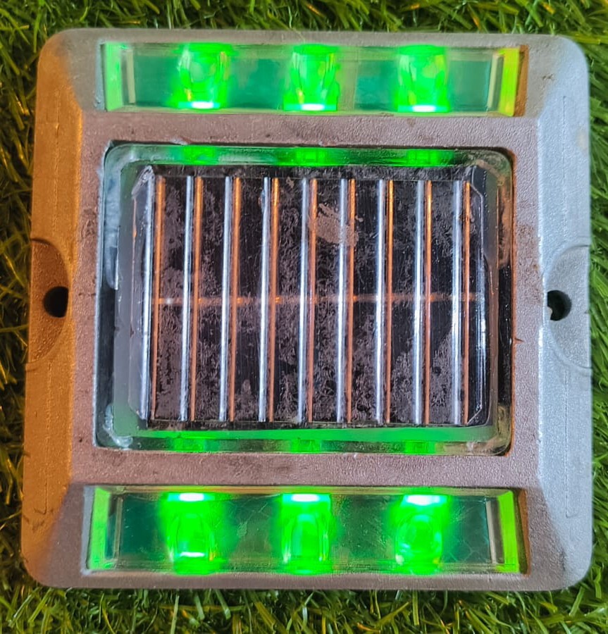 Green Stud Without Shank - Feature: Robust Aluminum Body