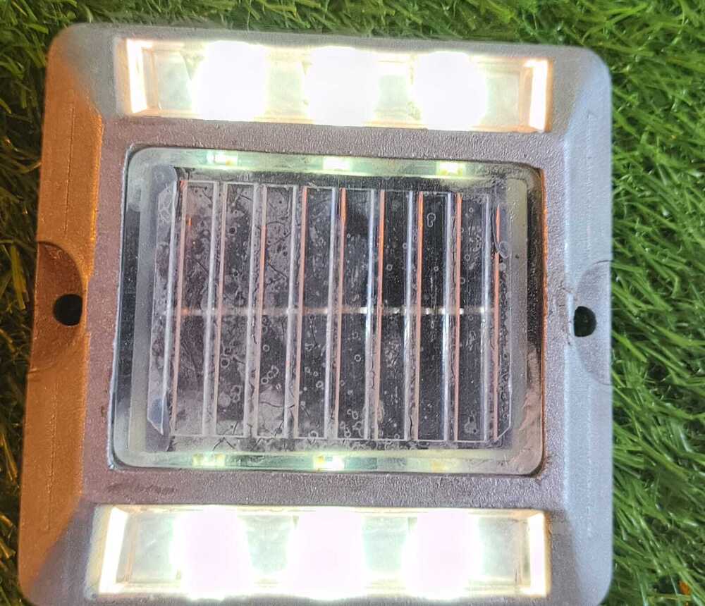 WHITE STUD WITHOUT SHANK