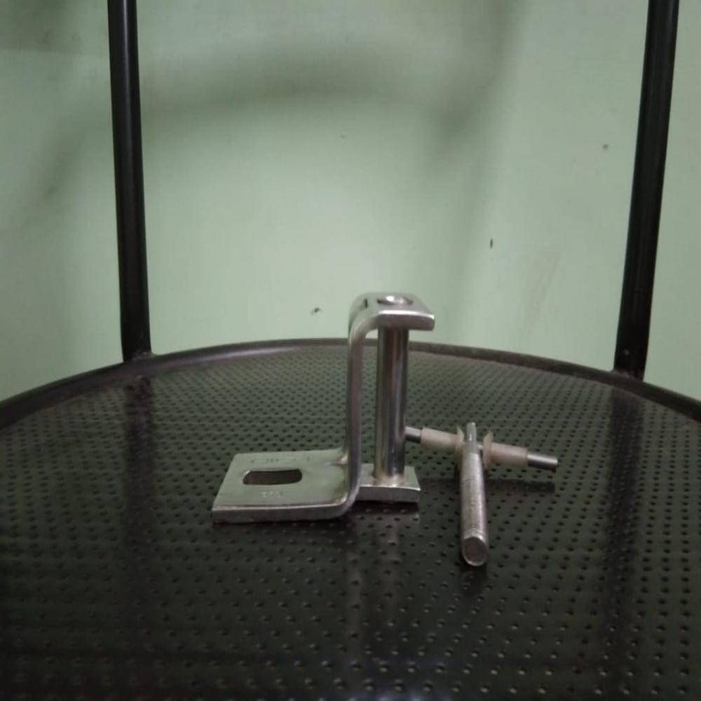 Chair type Cladding Clamp