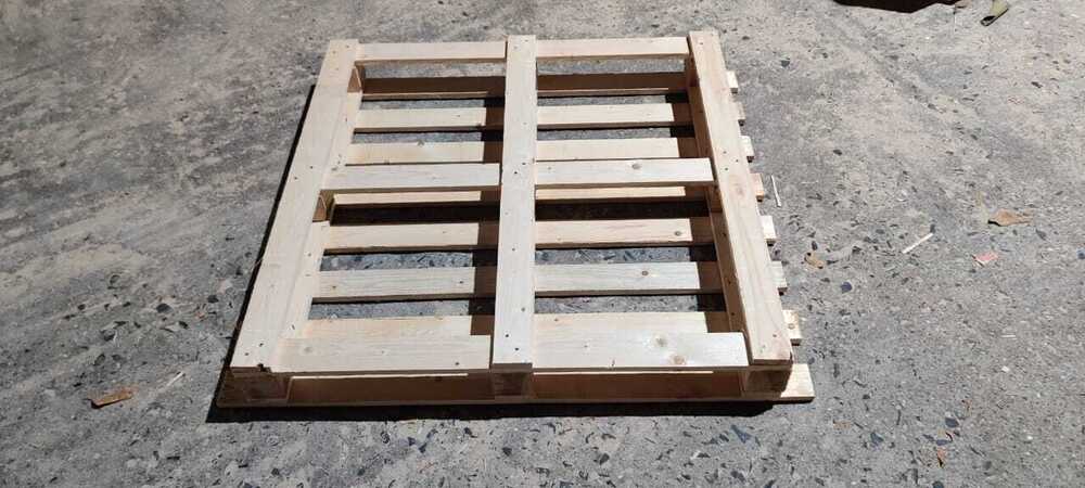 Export Pine Wood Pallets