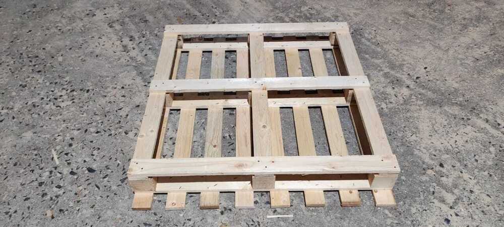 High Quality Two Way Pinewood Packaging Pallet