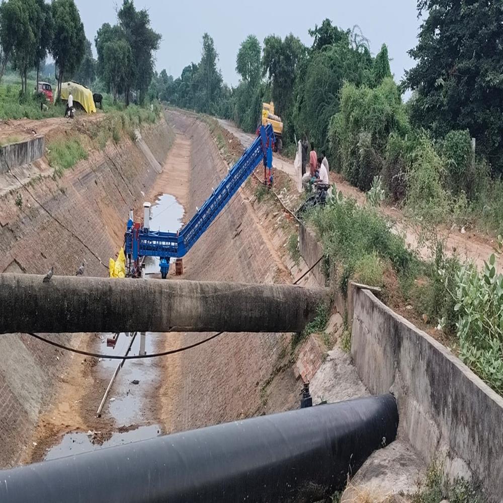 concrete canal lining paver machine
