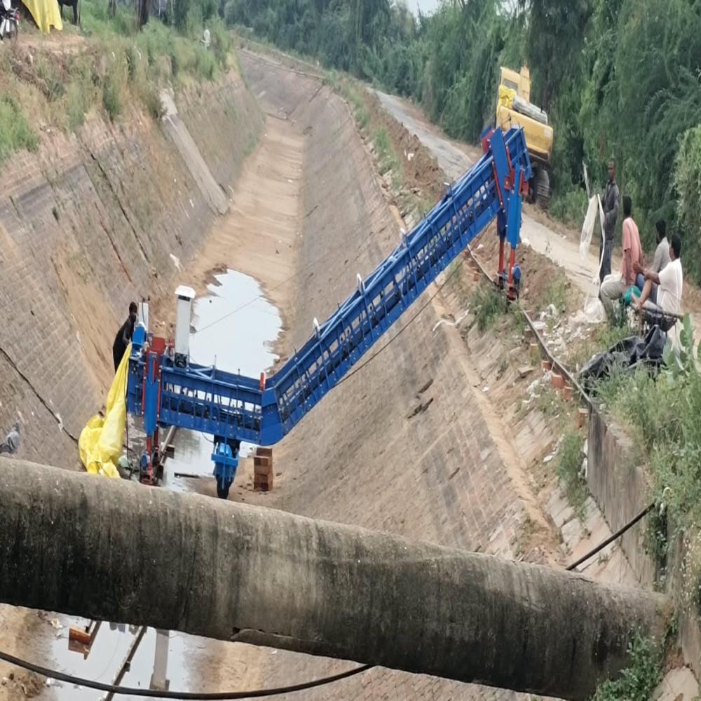 concrete canal finisher paver machine