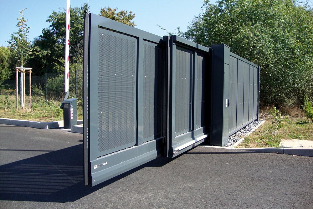 Telescopic Gate - Application: Industrial