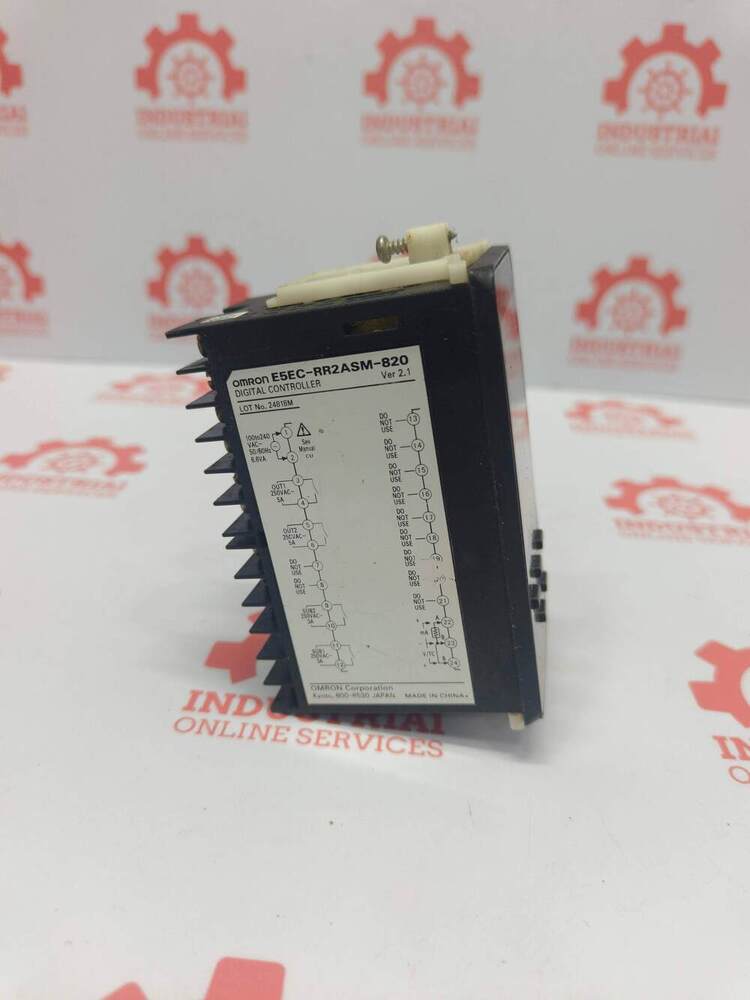 OMRON E5EC-RR2ASM-820 48x96 mm Digital Temperature Controller