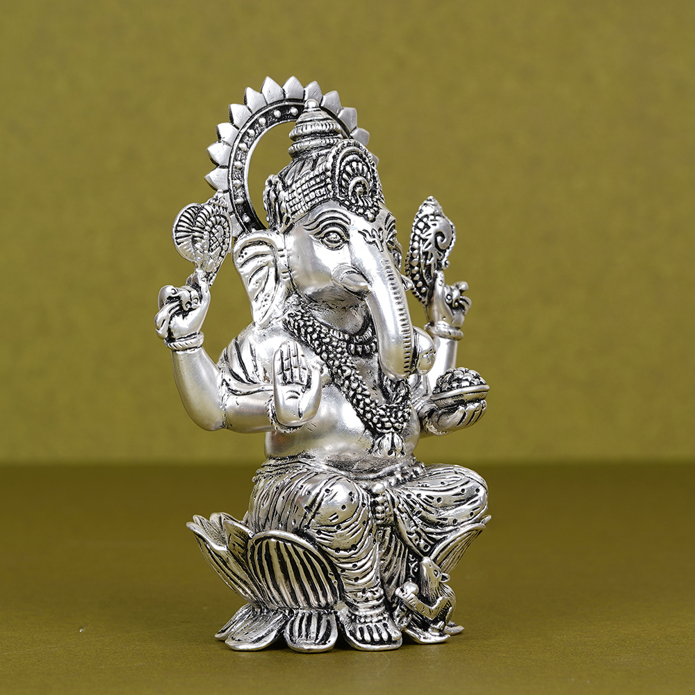 Ganpati Statue