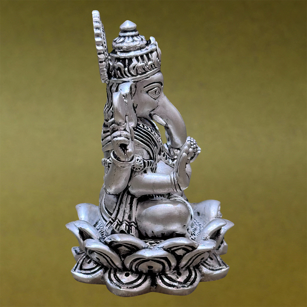 Ganesha Statue