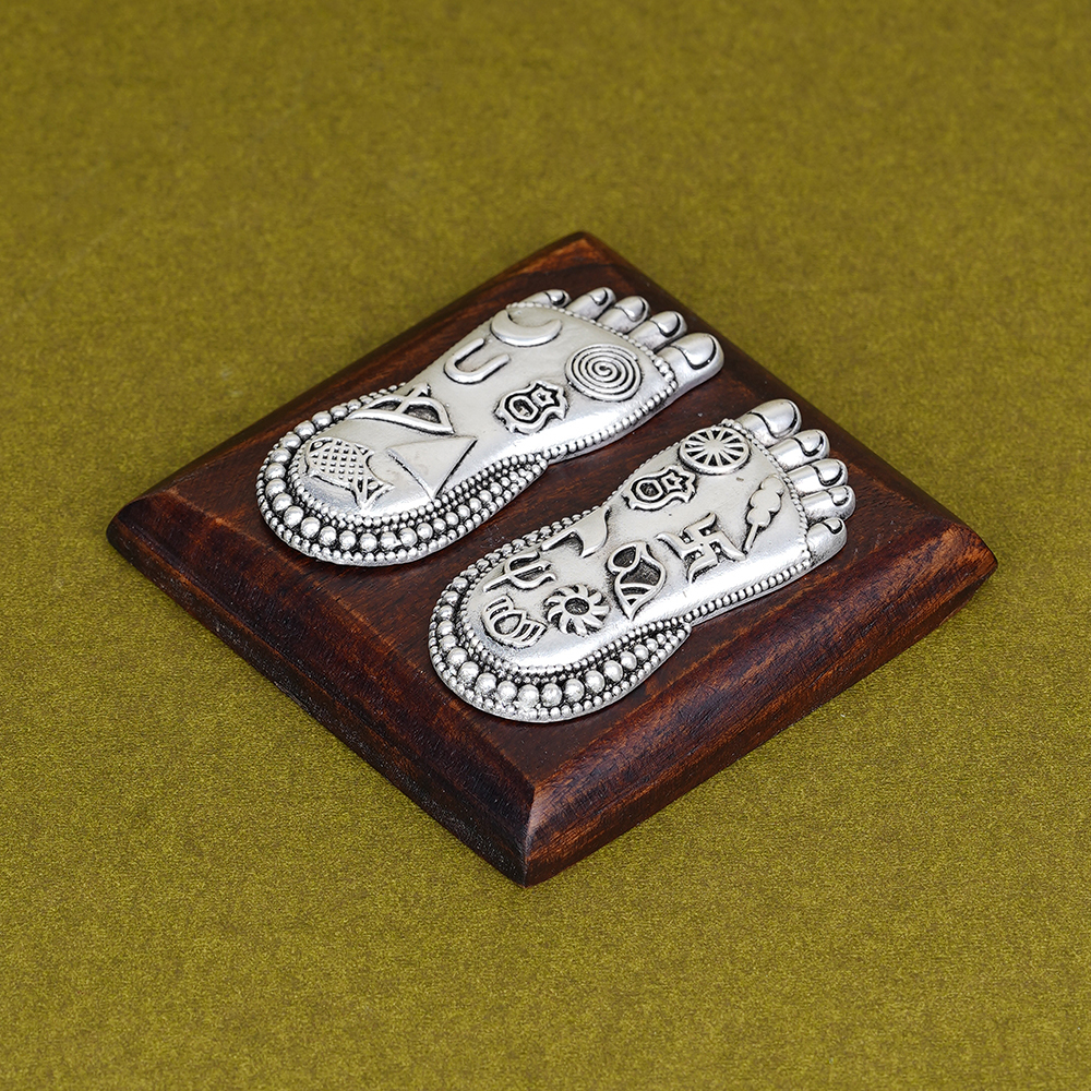 God Foot With Wood Stand Decorative Item