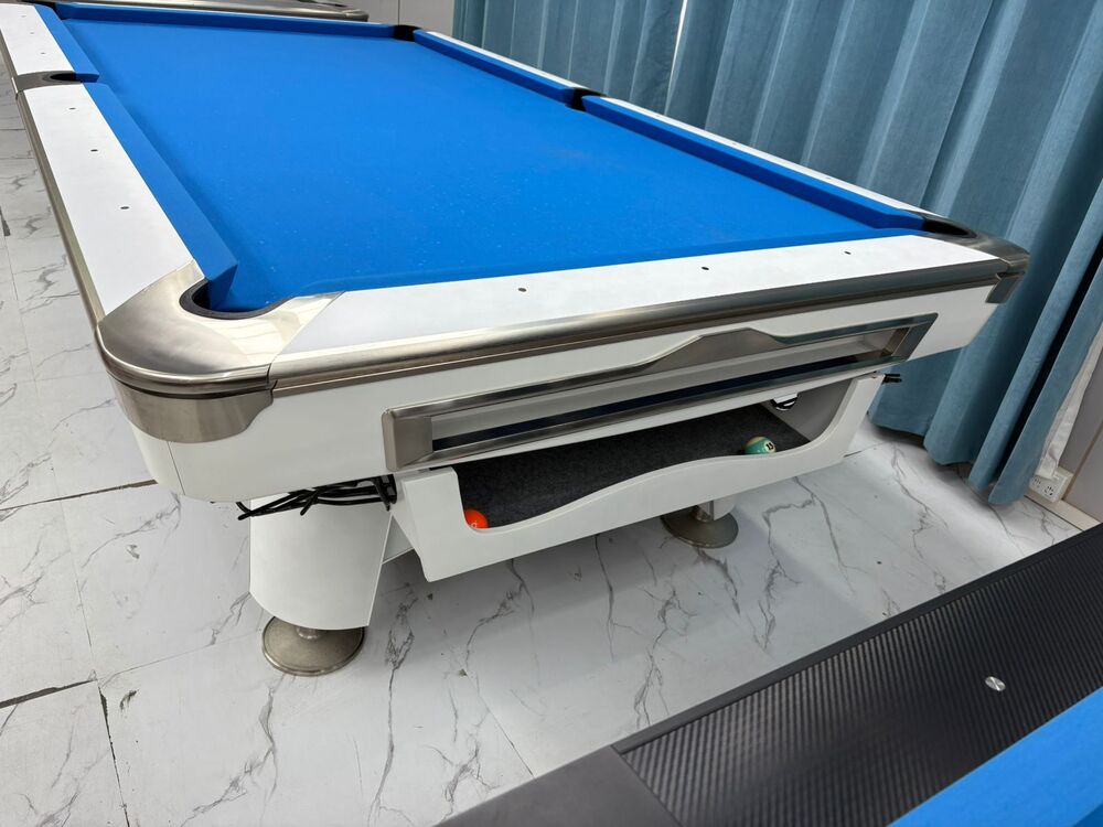 Commercial Grade American Pool Table