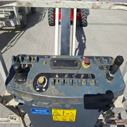 JLG 660SJ Boom Lift