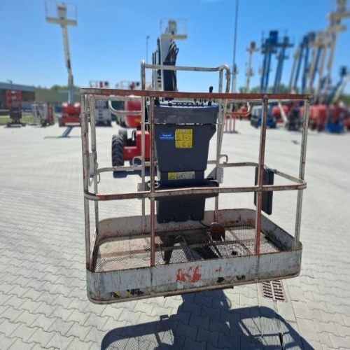 JLG 660SJ Boom Lift