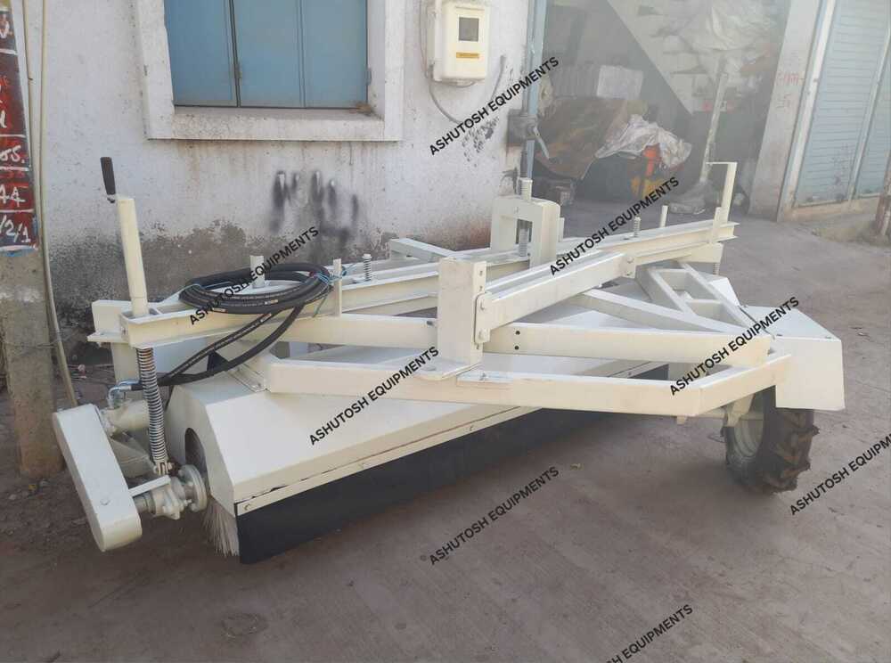 MECHANICAL BROOM