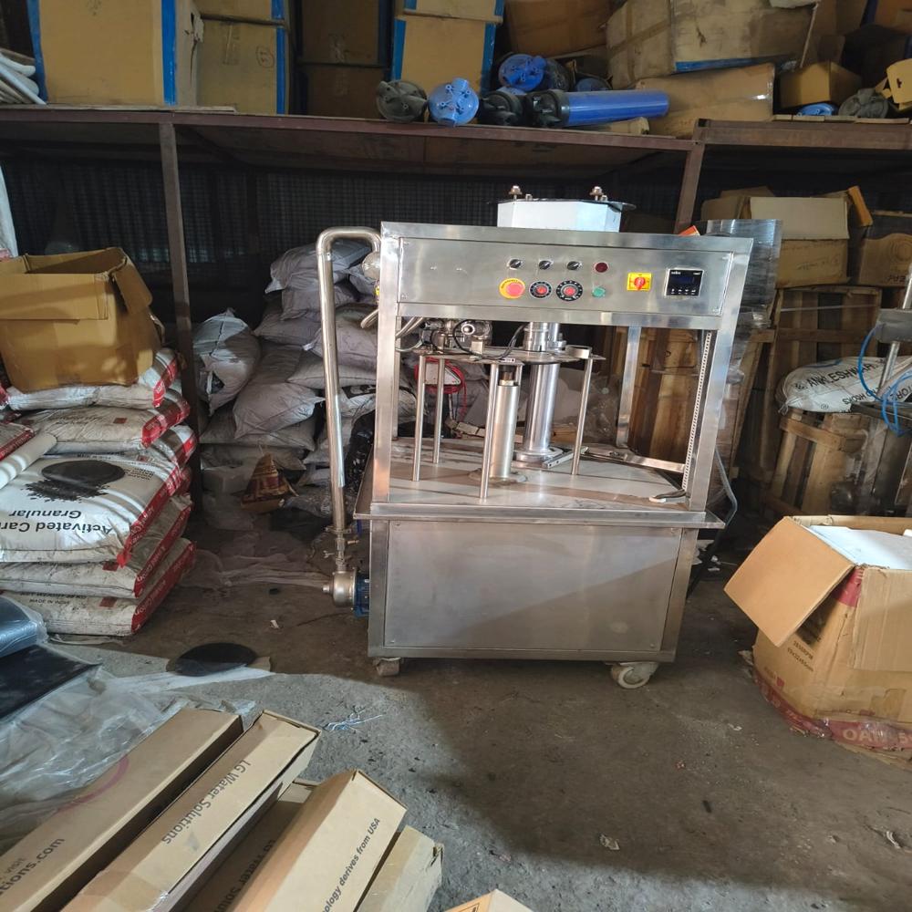 Semi-Automatic Bottle Filling - Automatic Grade: Semi Automatic