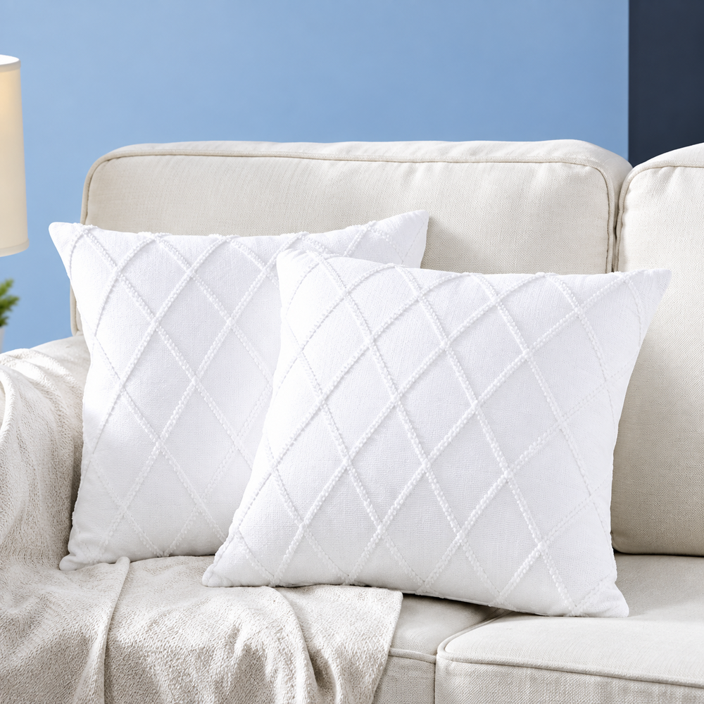 Tufted Cushion - Material: Cotton