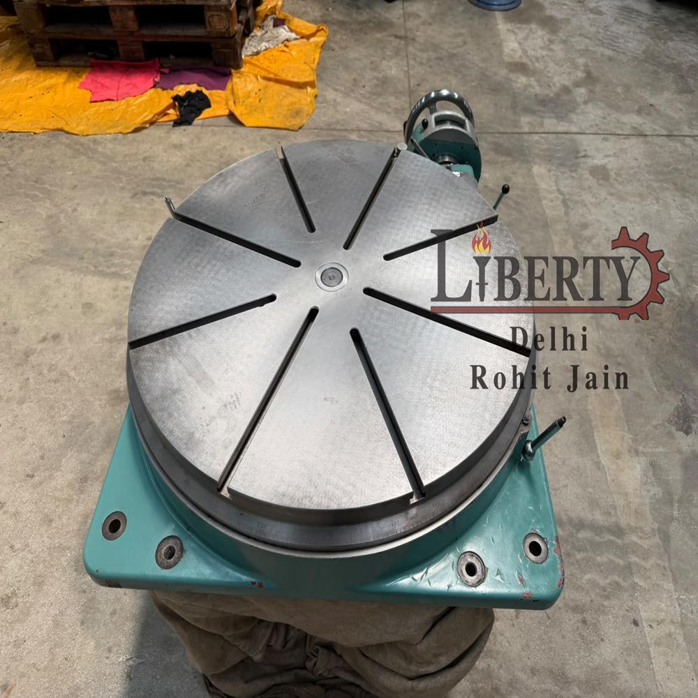 MAS Czech 700 mm Diameter Precision Rotary Table
