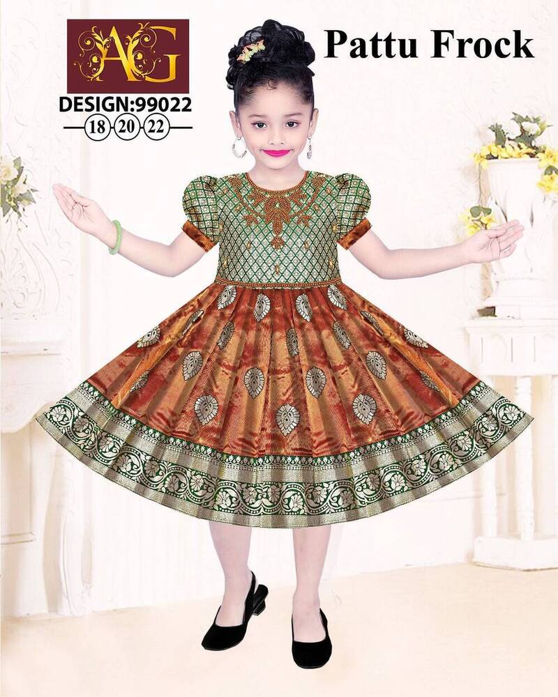 99022 Pattu Frock