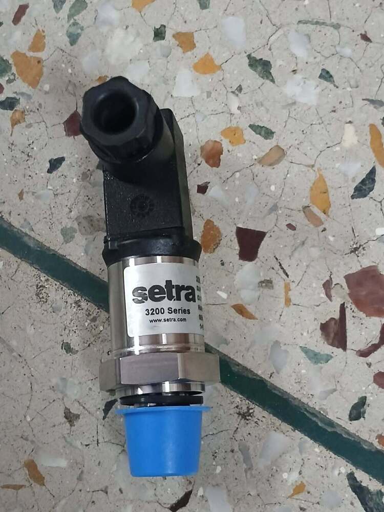 SETRA Pressure Transmitter 3200B0100S05BO2 Range 0 to 100 Bar
