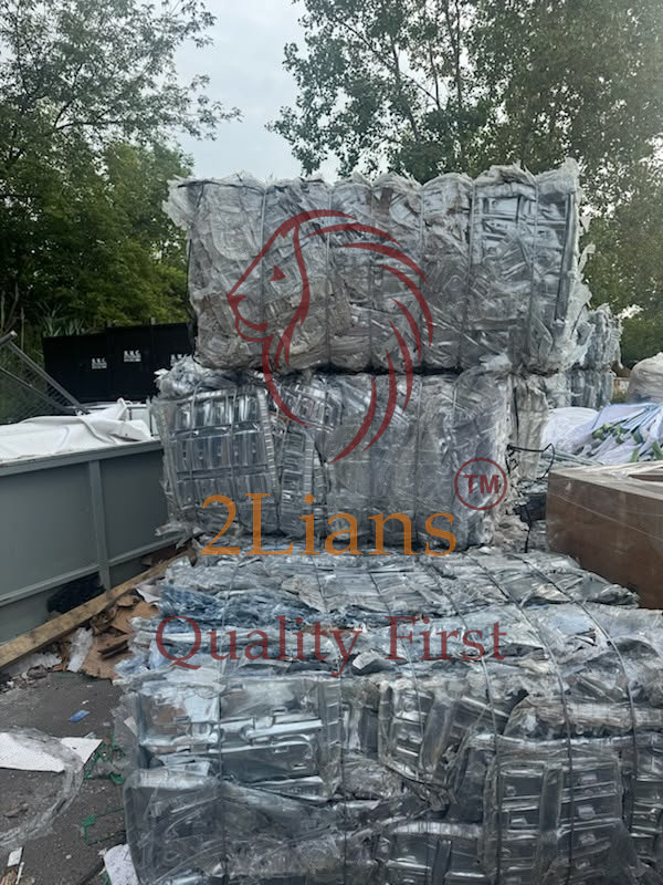 Pet Trays On Bales Natural - Usage: Use For Recycling