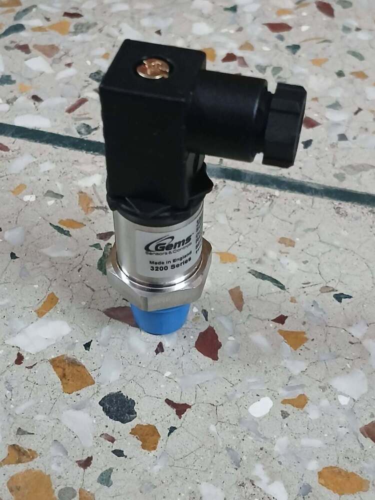 GEMS Pressure Transmitter Part No 3200S0250S05BR0002 Range 0 TO 250 Bar
