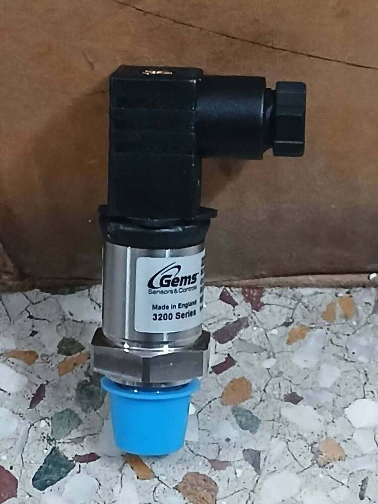 GEMS Pressure Transmitter Part No 3200S0250S05BR0002 Range 0 TO 250 Bar