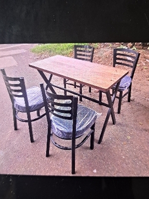 TABLE SET
