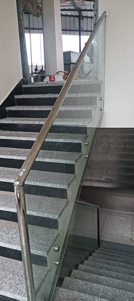Glass Staircase Railing