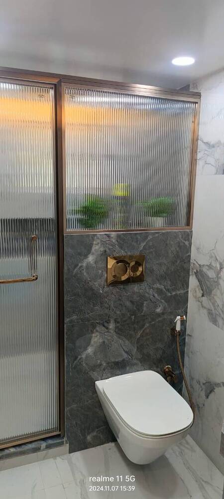 Narrow Profile Shower Partition