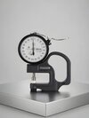 Thickness gauge