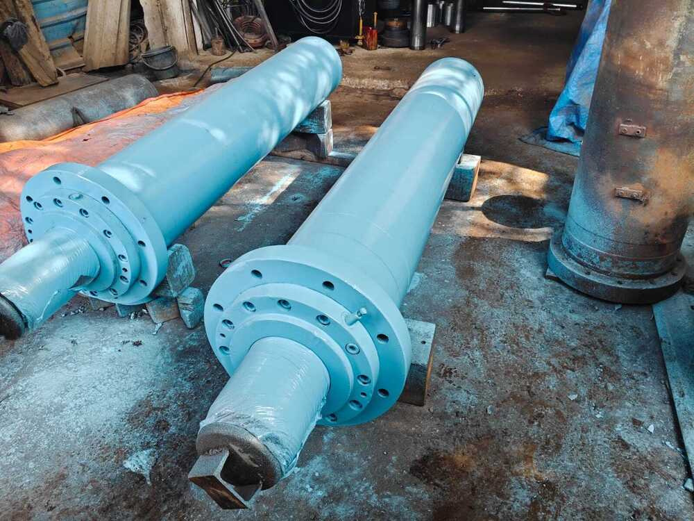 Double Acting Iron Hydraulic Cylinder For Industries Heavy Duty Vehicle Lifting - Efficiency: High Performance With Minimal Leakage