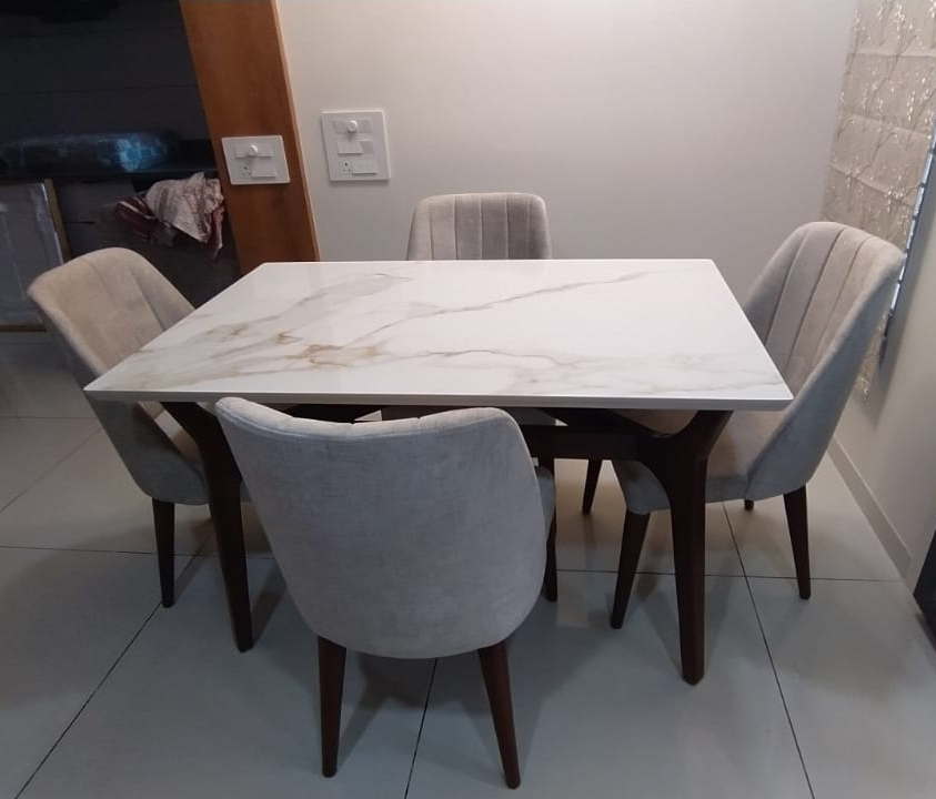 Modern Four Seater Dining Table Set