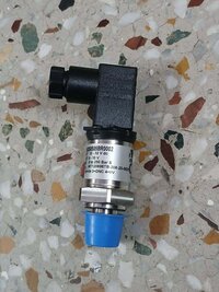 Gems Pressure Transducer Part No 3200s0250s05br0002 Range 0 To 250 Bar - Accuracy: 0.25%