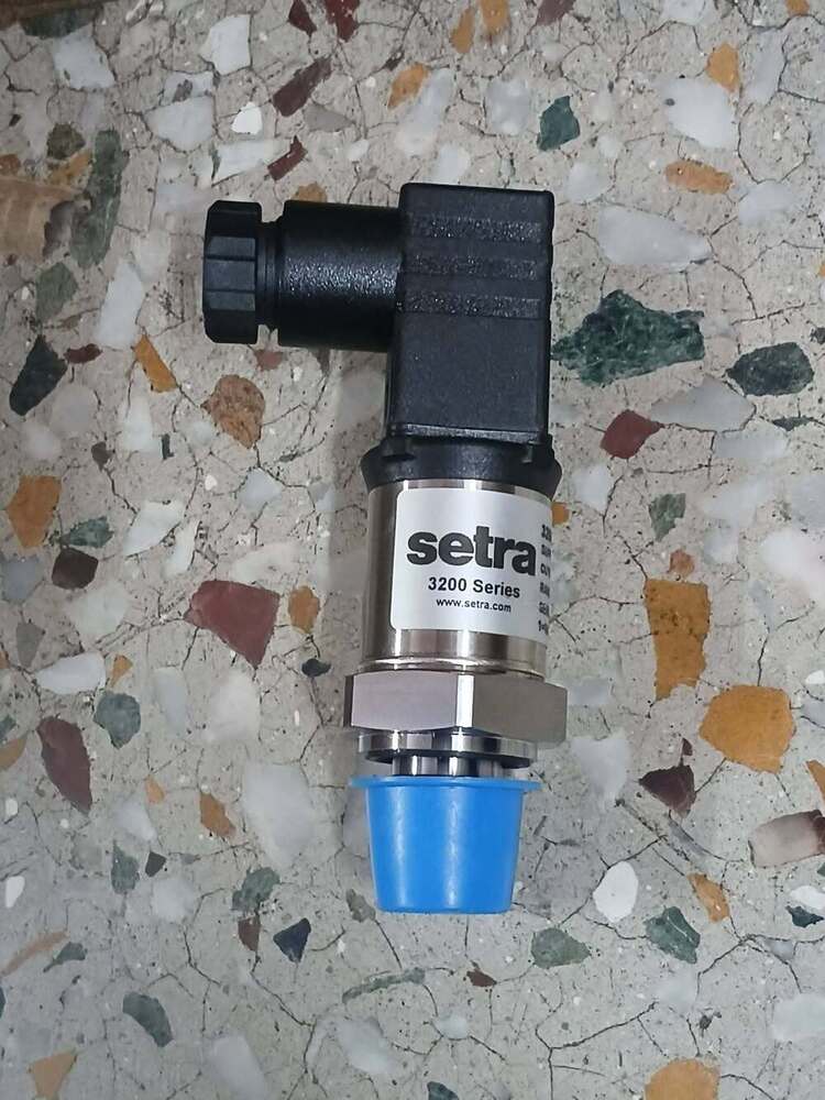SETRA Pressure Transmitter Part No 3200B0250S05BR Range 0 TO 250 Bar