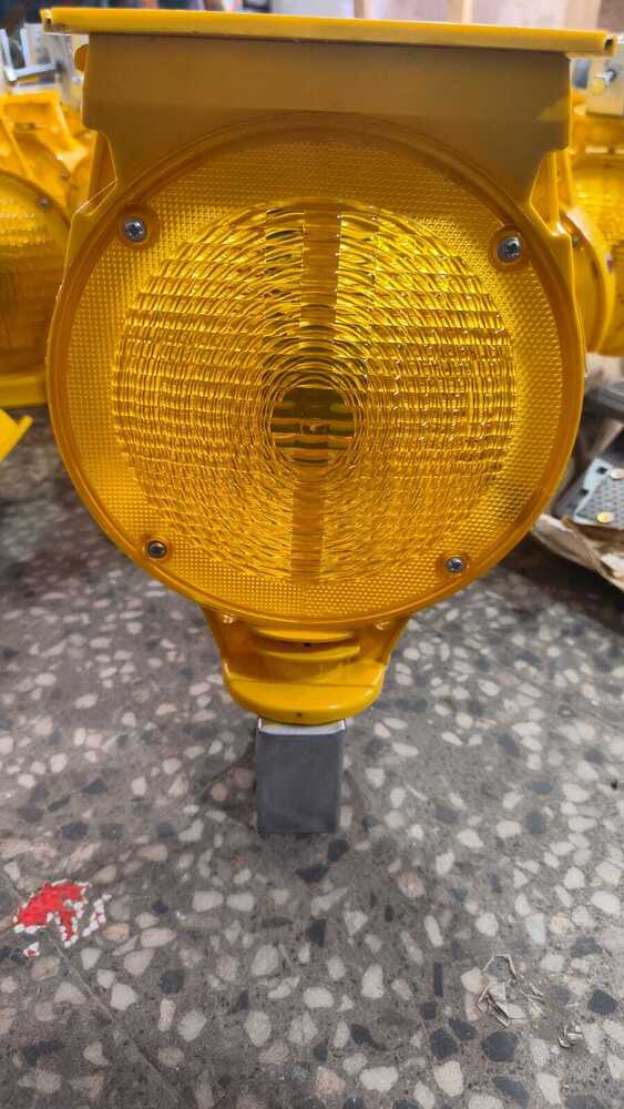 YELLOW SOLAR FLASHER