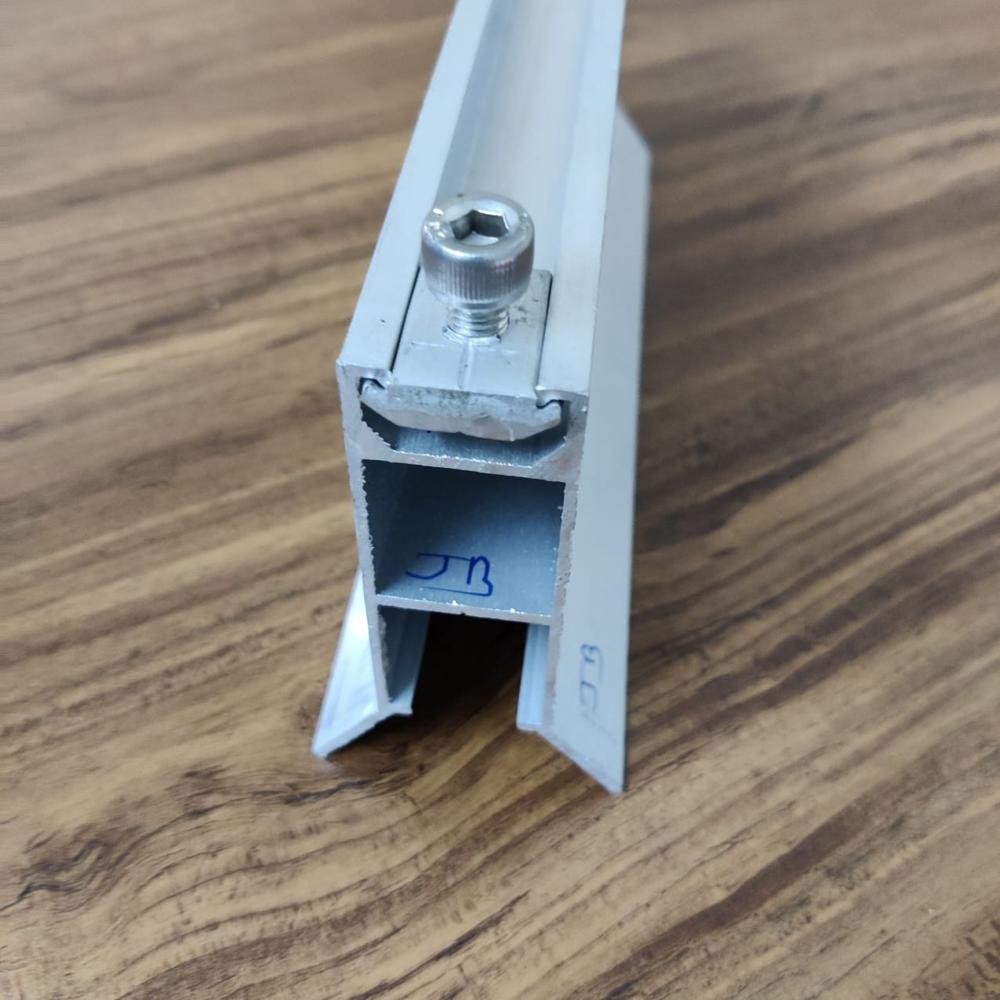 Solar Panel Microrail - Anodized Aluminum Alloy 2.5m Silver, Clamp-on Fixing, Ladder Track Design